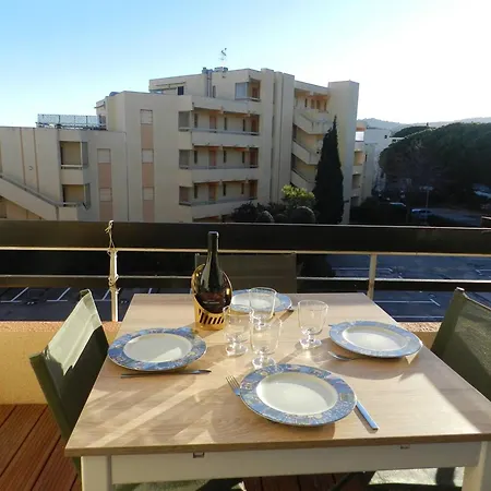 Studio Bormes-les-mimosas, 2 Pieces, 4 Personnes - Fr-1-713-142 Apartment *